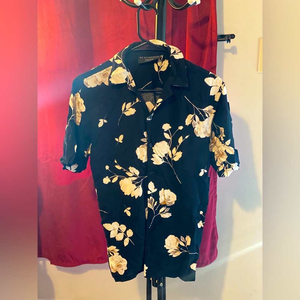 Men No boundaries button-down.